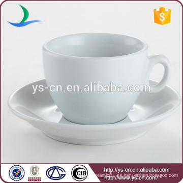 Taza de té de porcelana blanca y juegos de platillos con certificaciones CE / BSCI / SEDEX